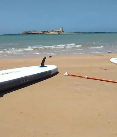 Alai, Exotico En La Playa Cadiz